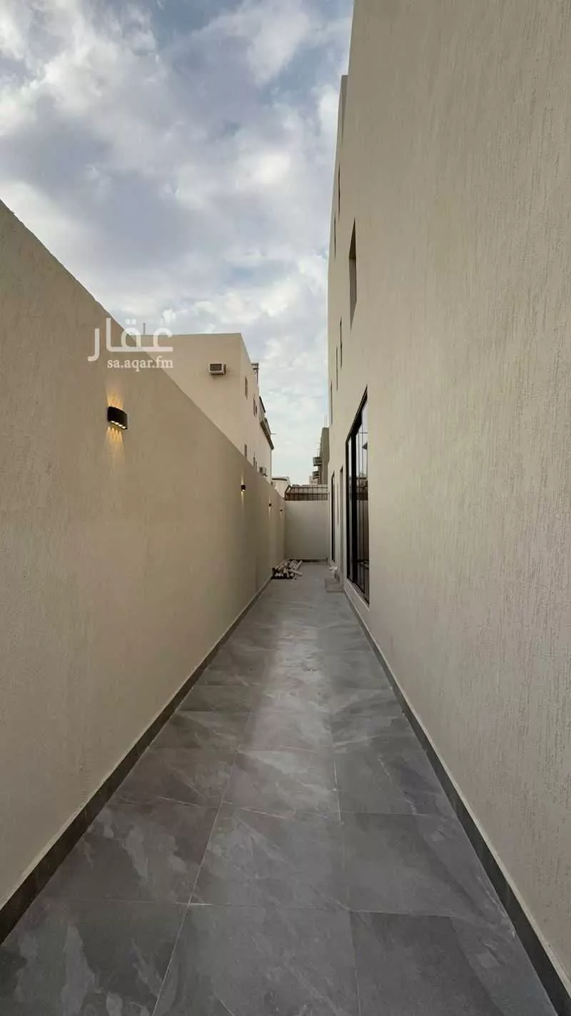 4 bedroom villa in Dahiat King Fahd, Eastern Province 3