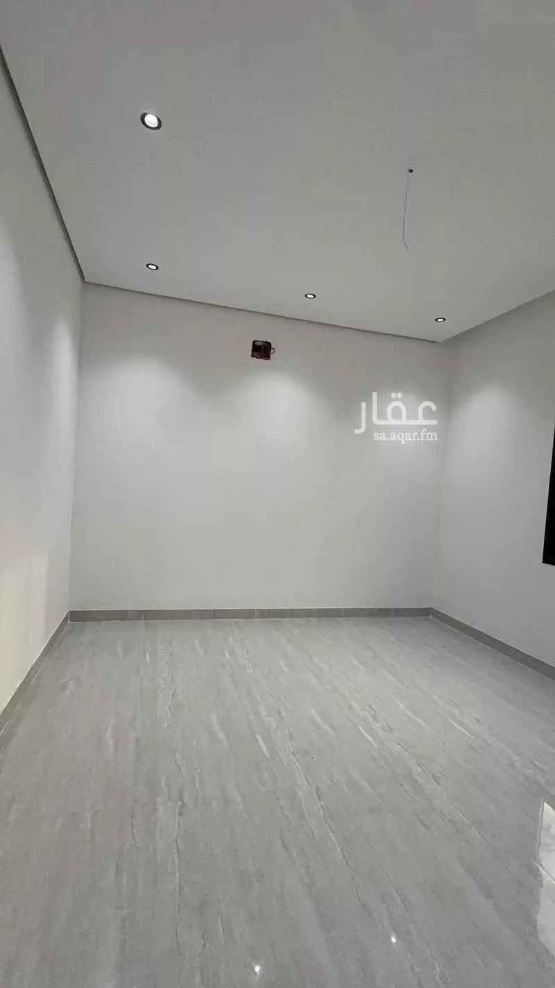 4 bedroom villa in Dahiat King Fahd, Eastern Province 18