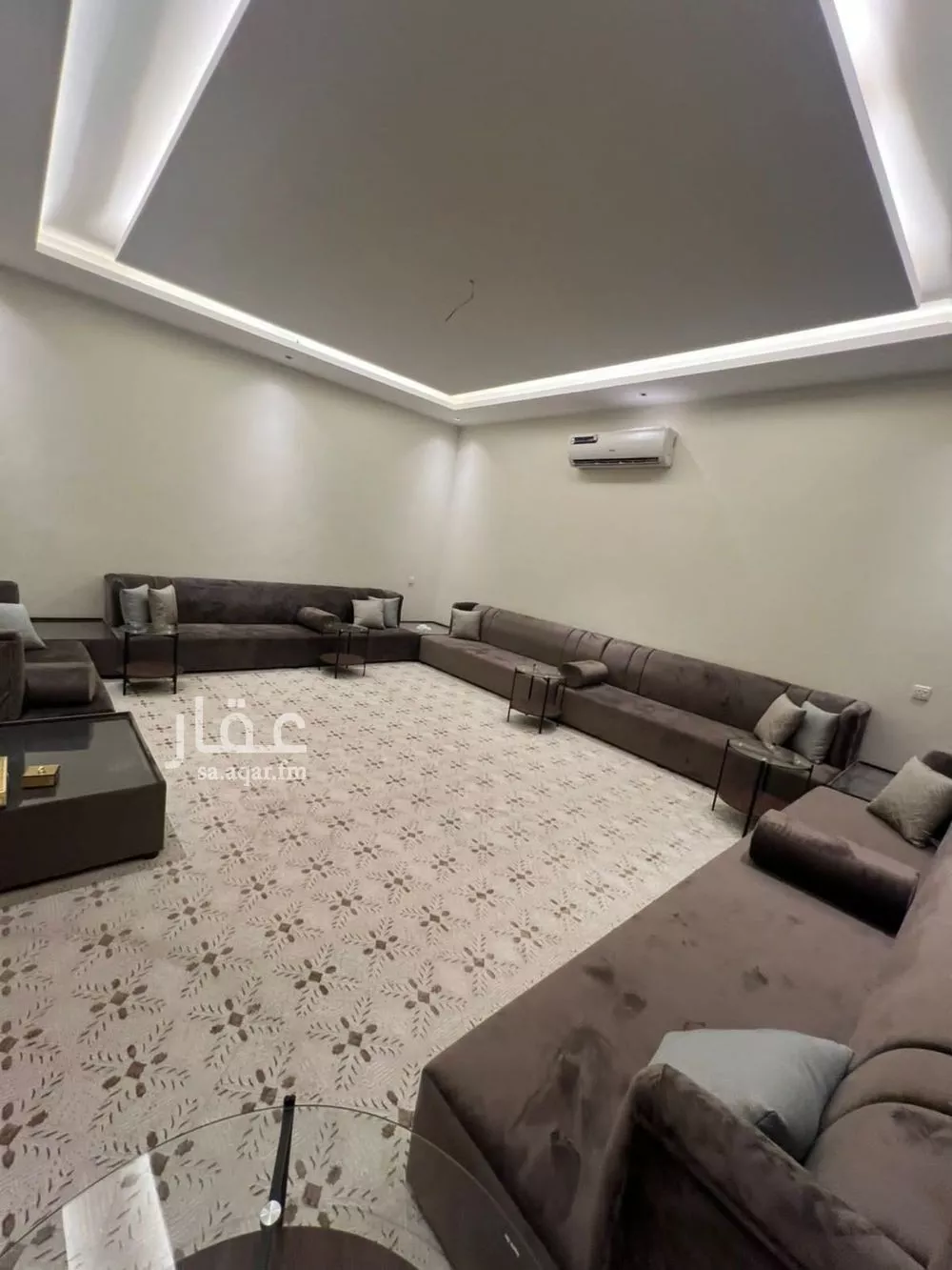 فيلا 7 غرف في الشرق 13