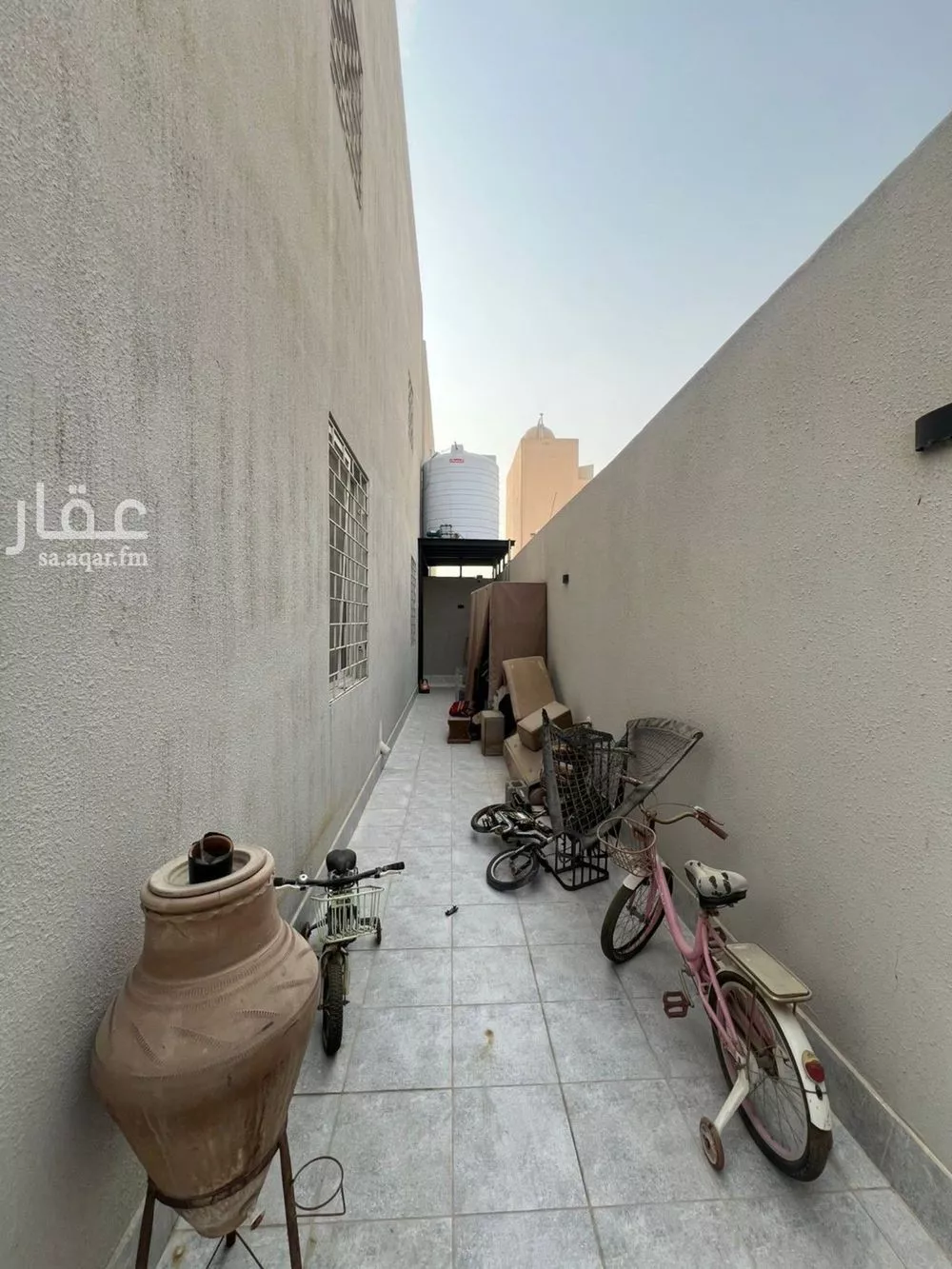 فيلا 7 غرف في الشرق 15