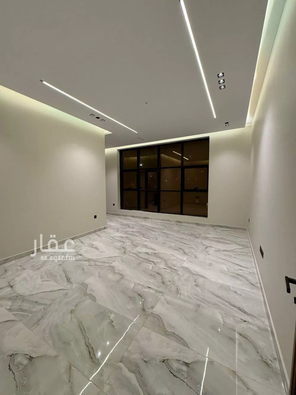 5 bedroom villa in Qasr Al Khaleej 7