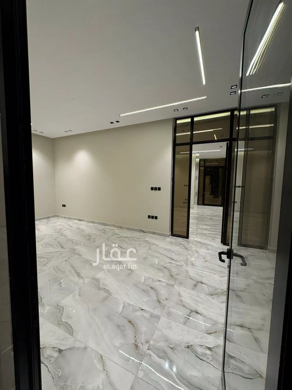 5 bedroom villa in Qasr Al Khaleej 8