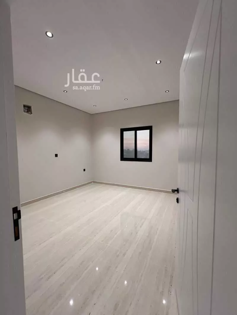 فيلا 6 غرف في الشعلة 12