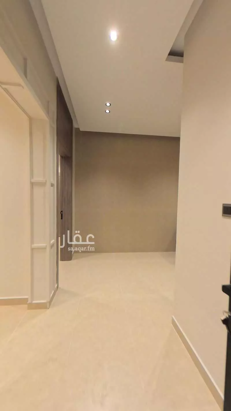 فيلا 6 غرف في احد 9