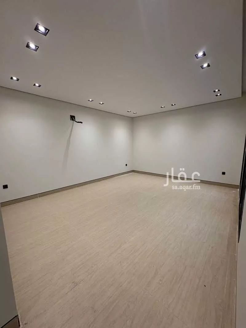9 bedroom villa in Ash Shulah 12