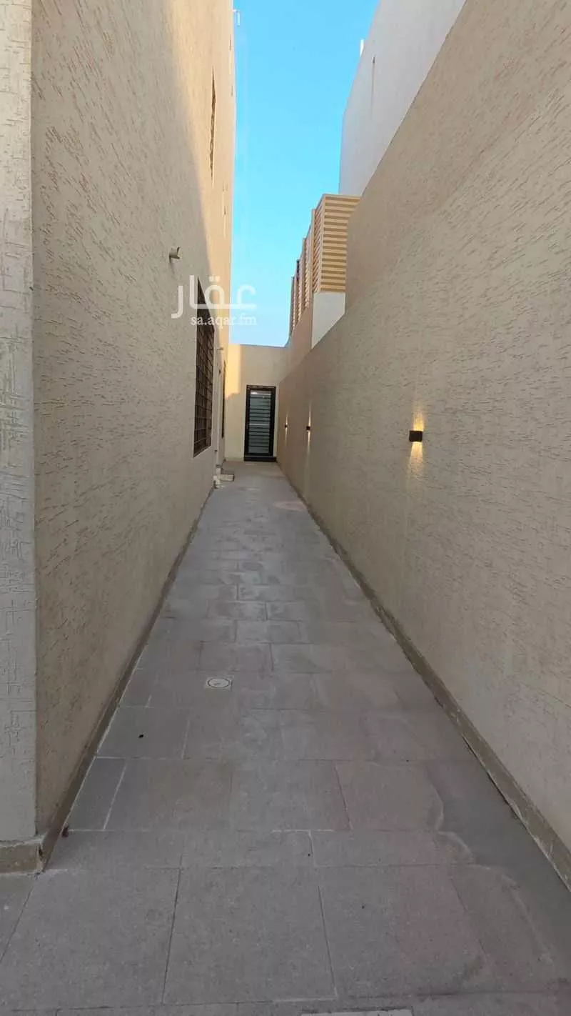 فيلا 6 غرف في ضاحية الملك فهد 22