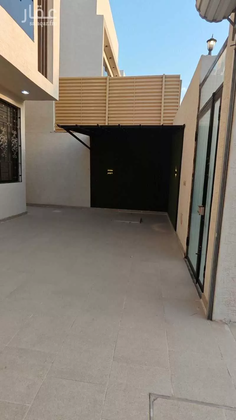 فيلا 6 غرف في ضاحية الملك فهد 9