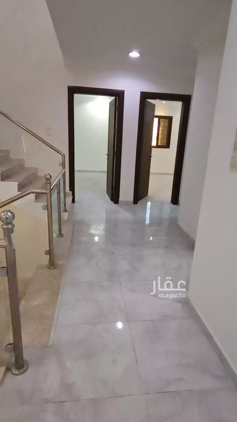 فيلا 6 غرف في ضاحية الملك فهد 10