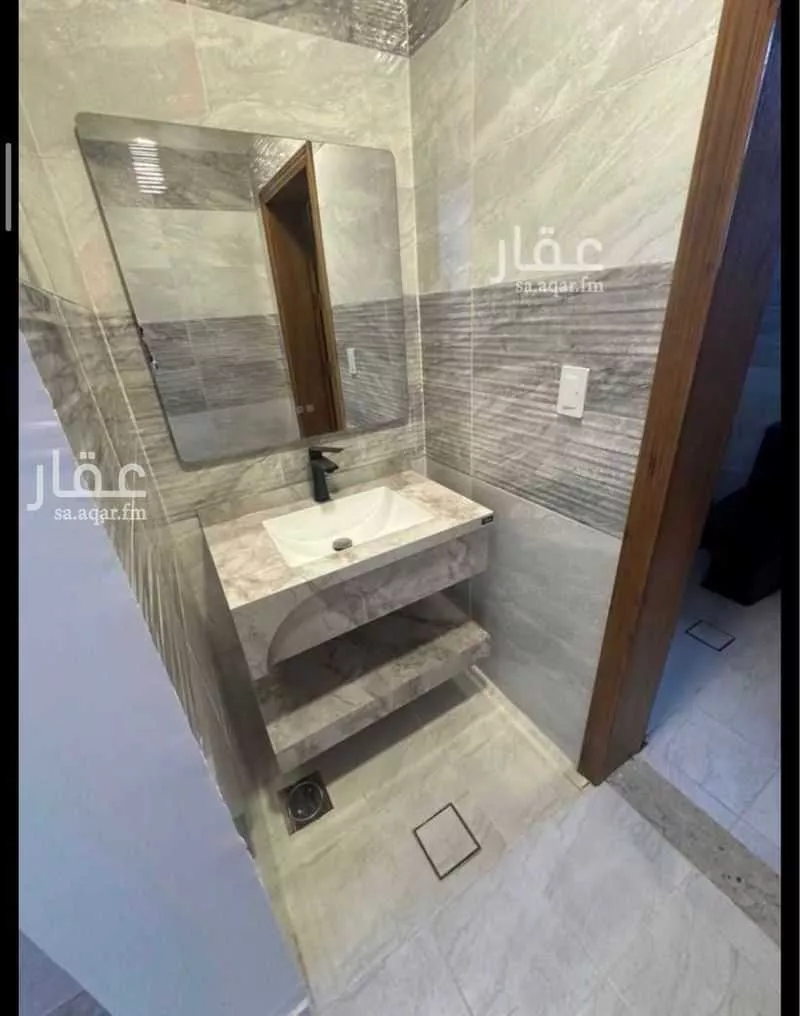 5 bedroom villa in Al Muraikabat 4