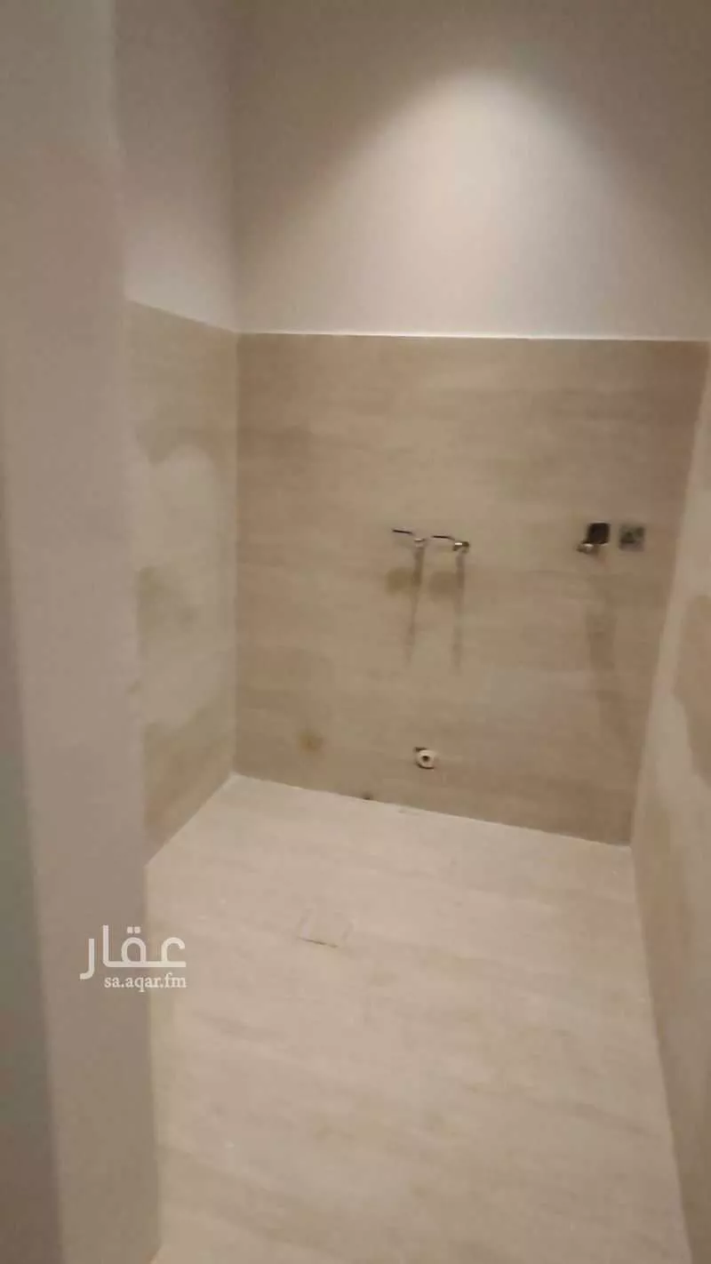 فيلا 6 غرف في طيبة 11