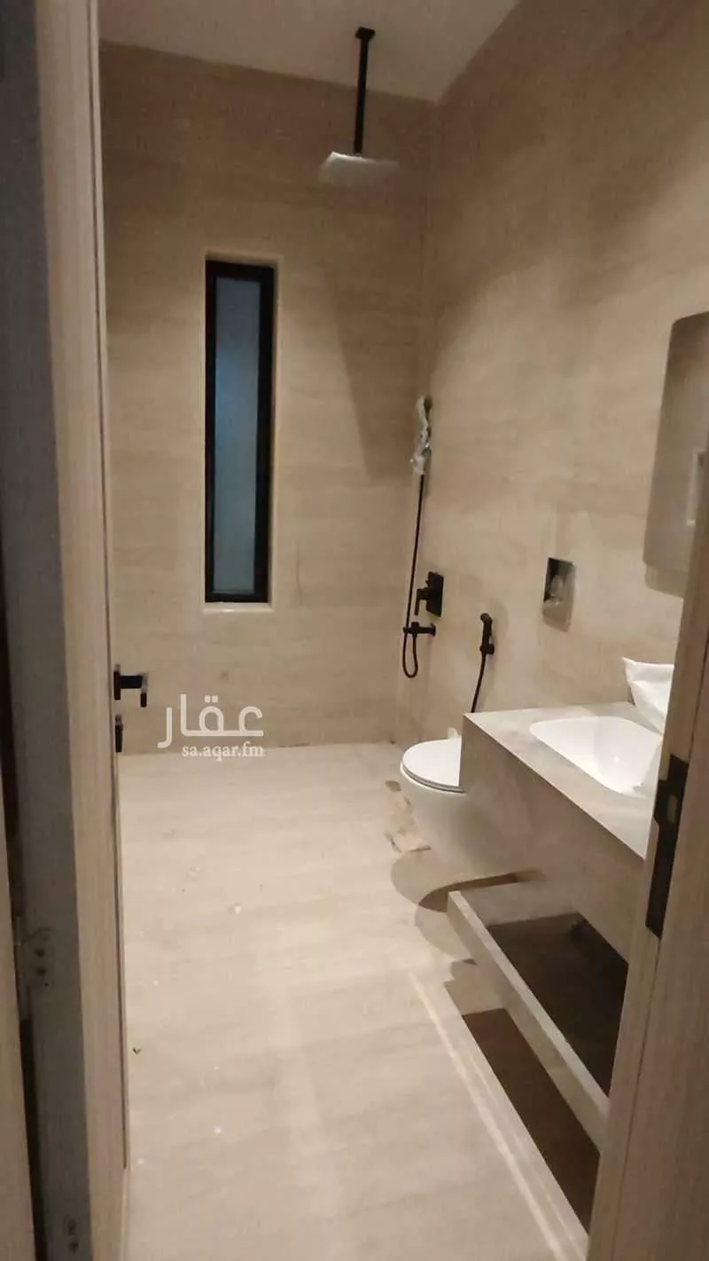 فيلا 6 غرف في طيبة 7