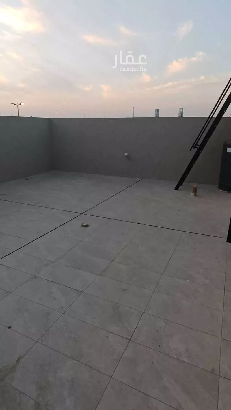 فيلا 6 غرف في طيبة 9