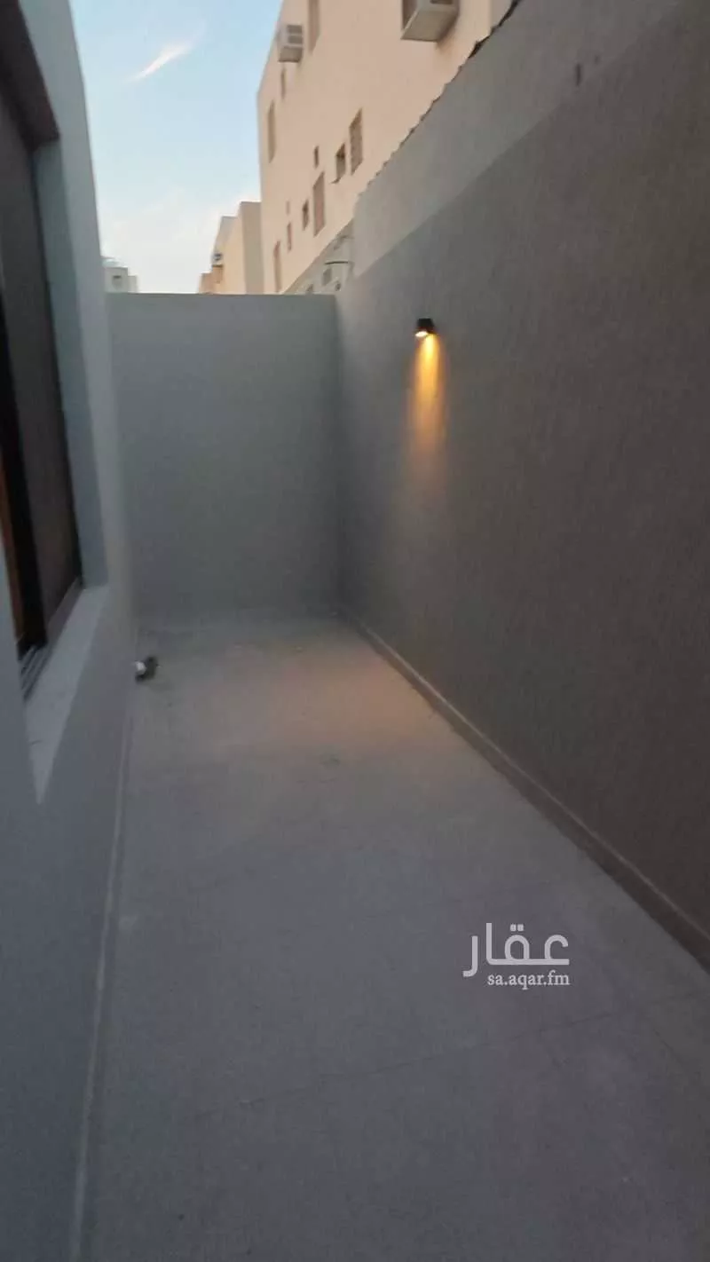 فيلا 6 غرف في طيبة 10