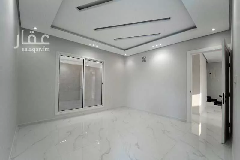 5 bedroom villa in Al Amal 21