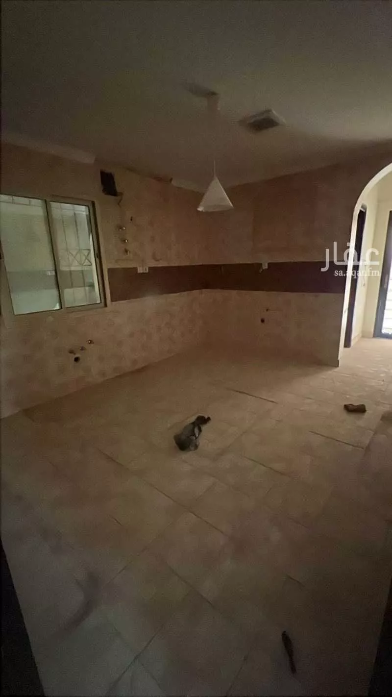 7 bedroom apartment in Dahiat King Fahd 4