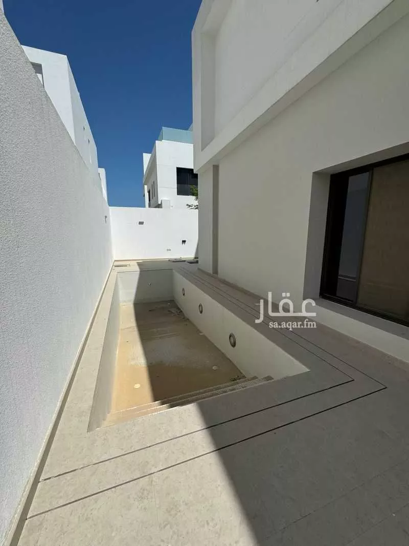 فيلا 5 غرف في الصدفة 4