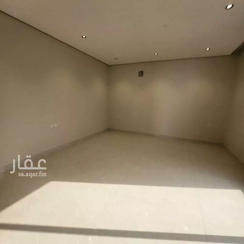 فيلا 6 غرف في الشعلة 24