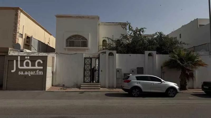 فيلا 7 غرف في احد 2