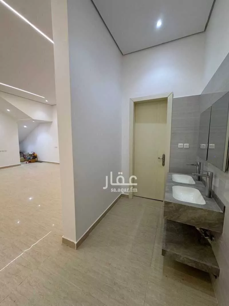 فيلا 4 غرف في ظهرة لبن، الرياض 2