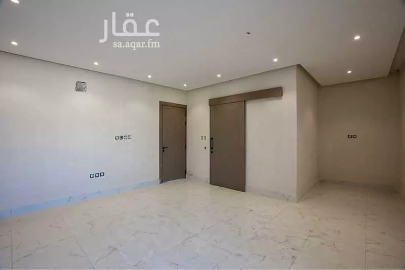 فيلا 7 غرف في ضاحية الملك فهد 12