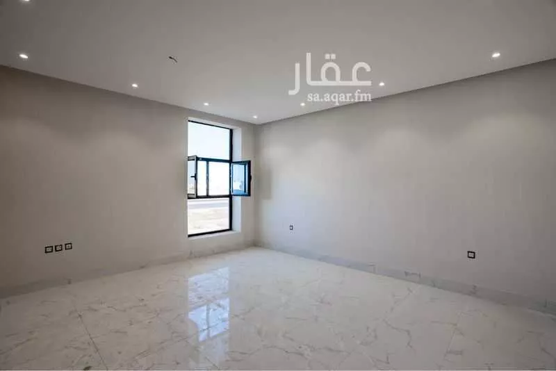 فيلا 7 غرف في ضاحية الملك فهد 13