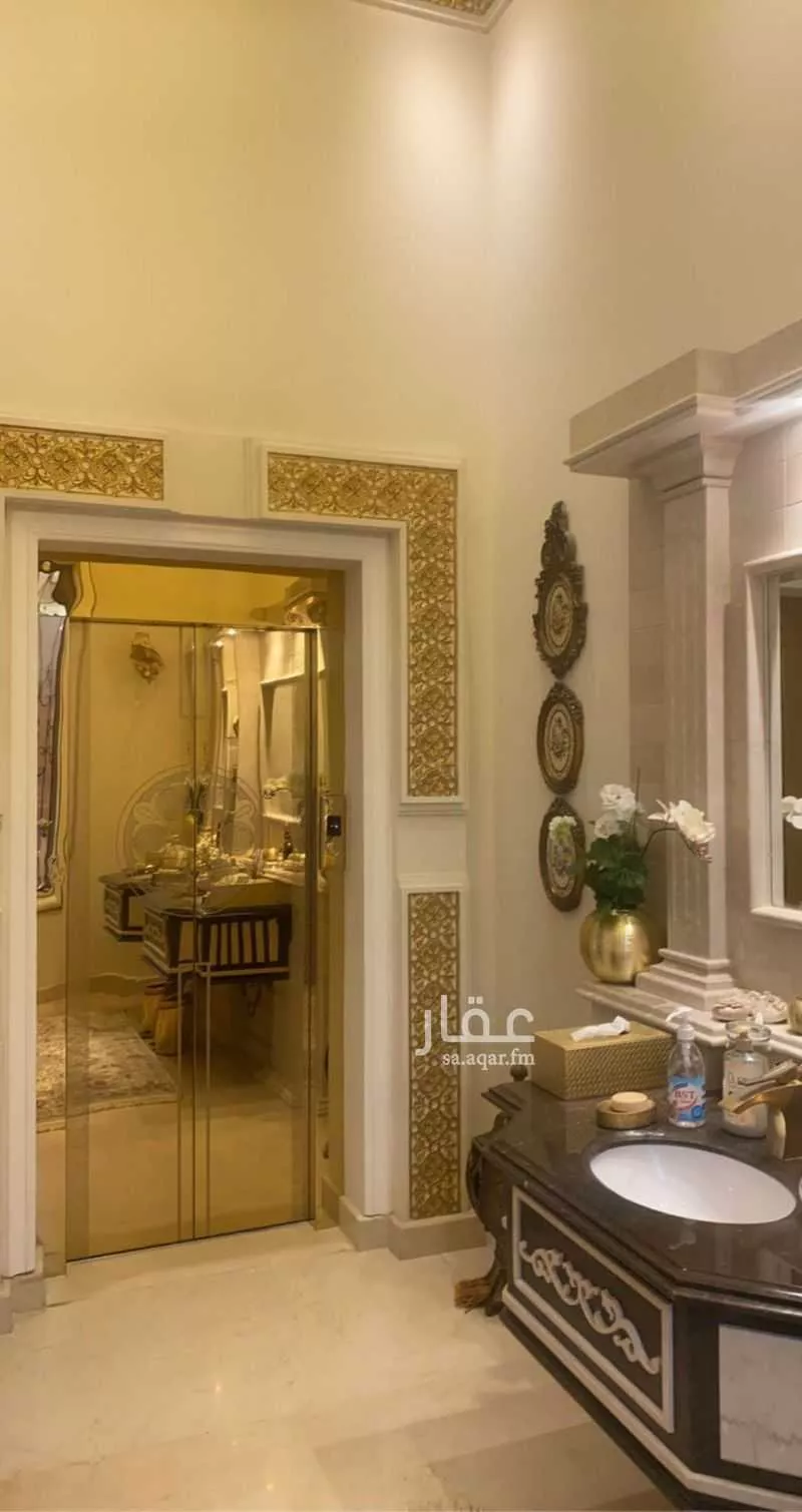 10 bedroom villa in East Beach 11
