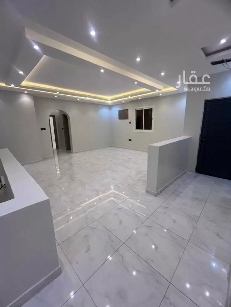 5 bedroom apartment in Al Matar, Madinah 7