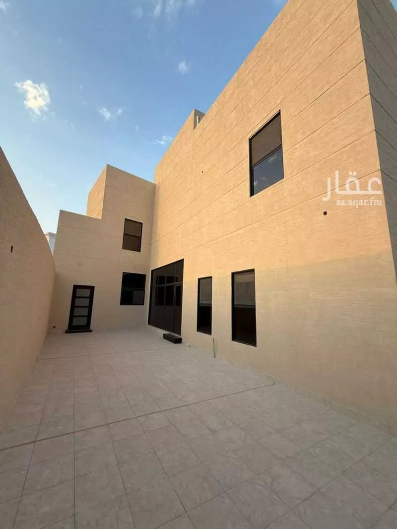 5 bedroom villa in As Sadafah 6
