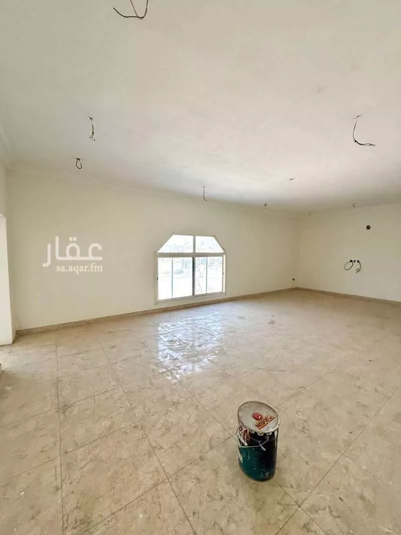 5 bedroom villa in Al Dabab 6