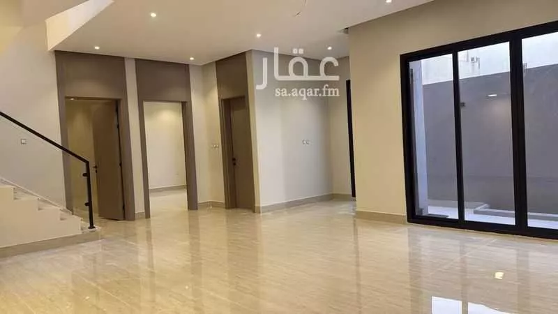 فيلا 7 غرف في ضاحية الملك فهد 18