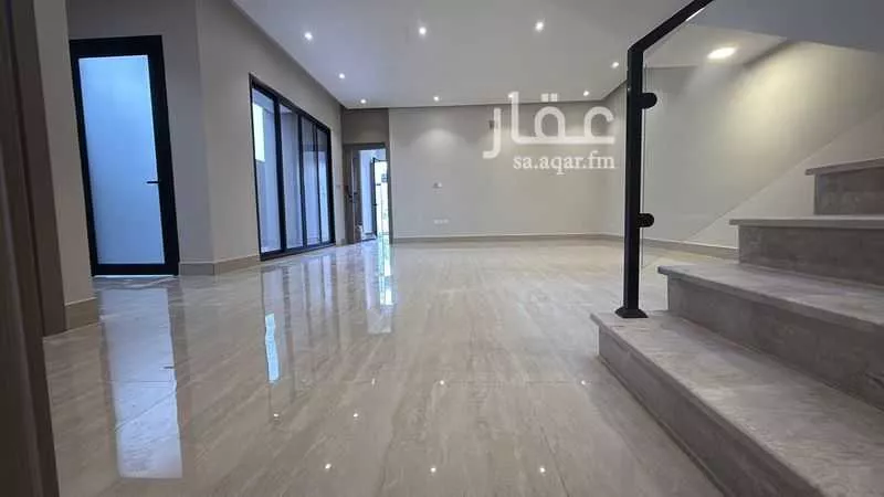 فيلا 7 غرف في ضاحية الملك فهد 25