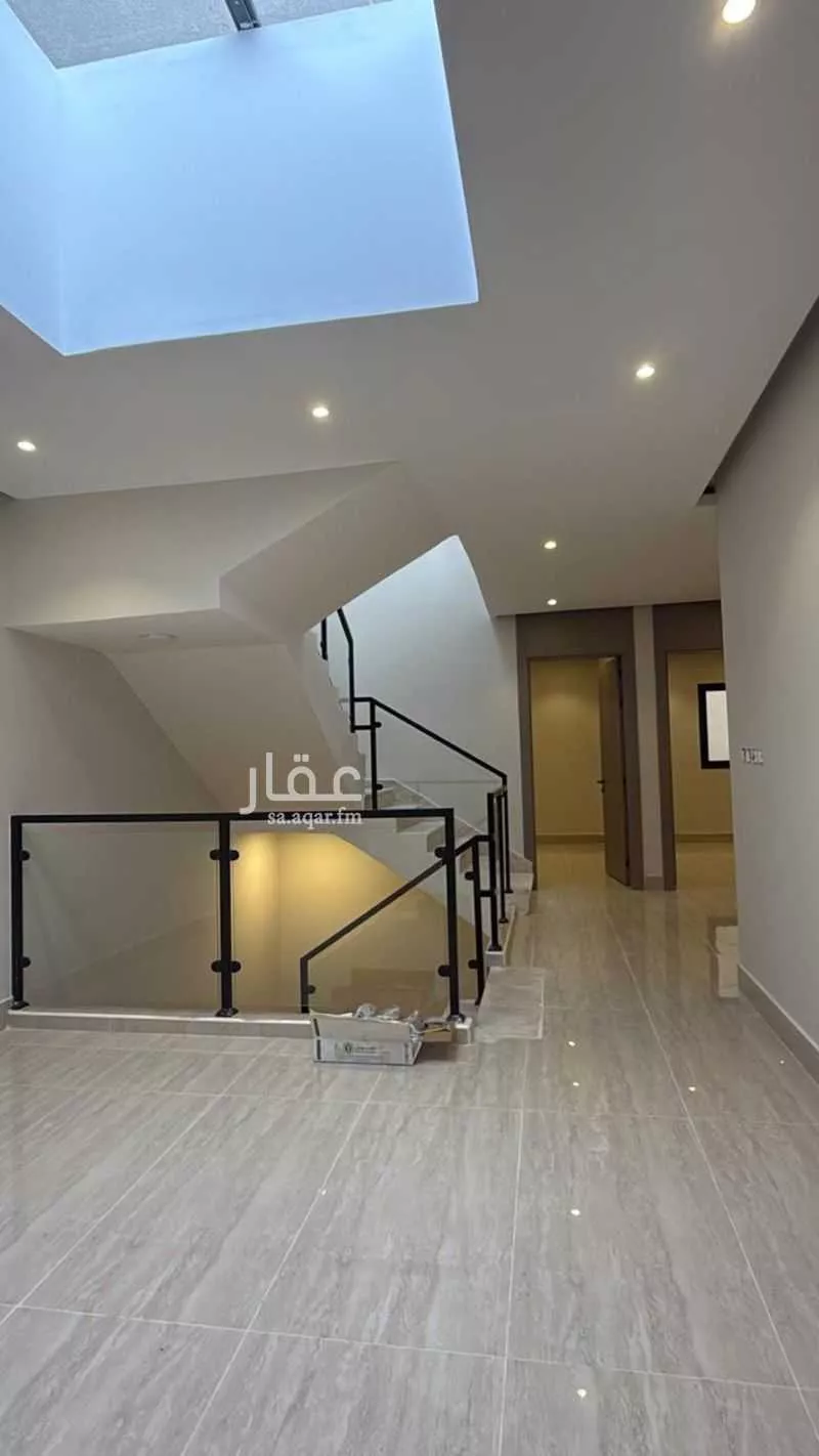 فيلا 7 غرف في ضاحية الملك فهد 10