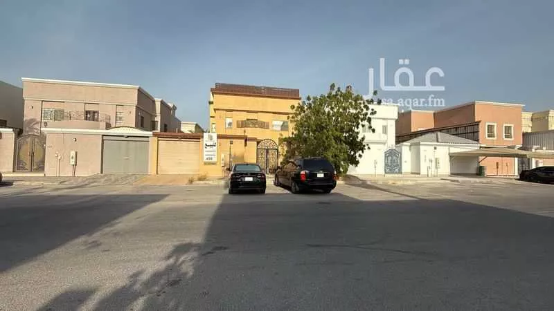 8 bedroom villa in East Beach 2