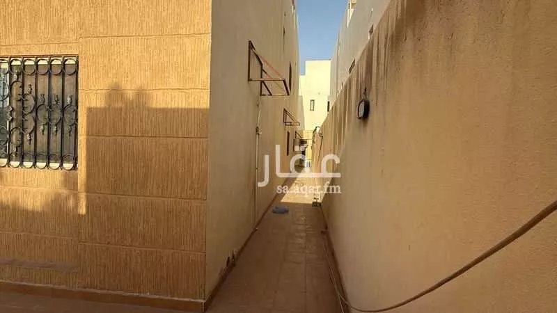 8 bedroom villa in East Beach 4