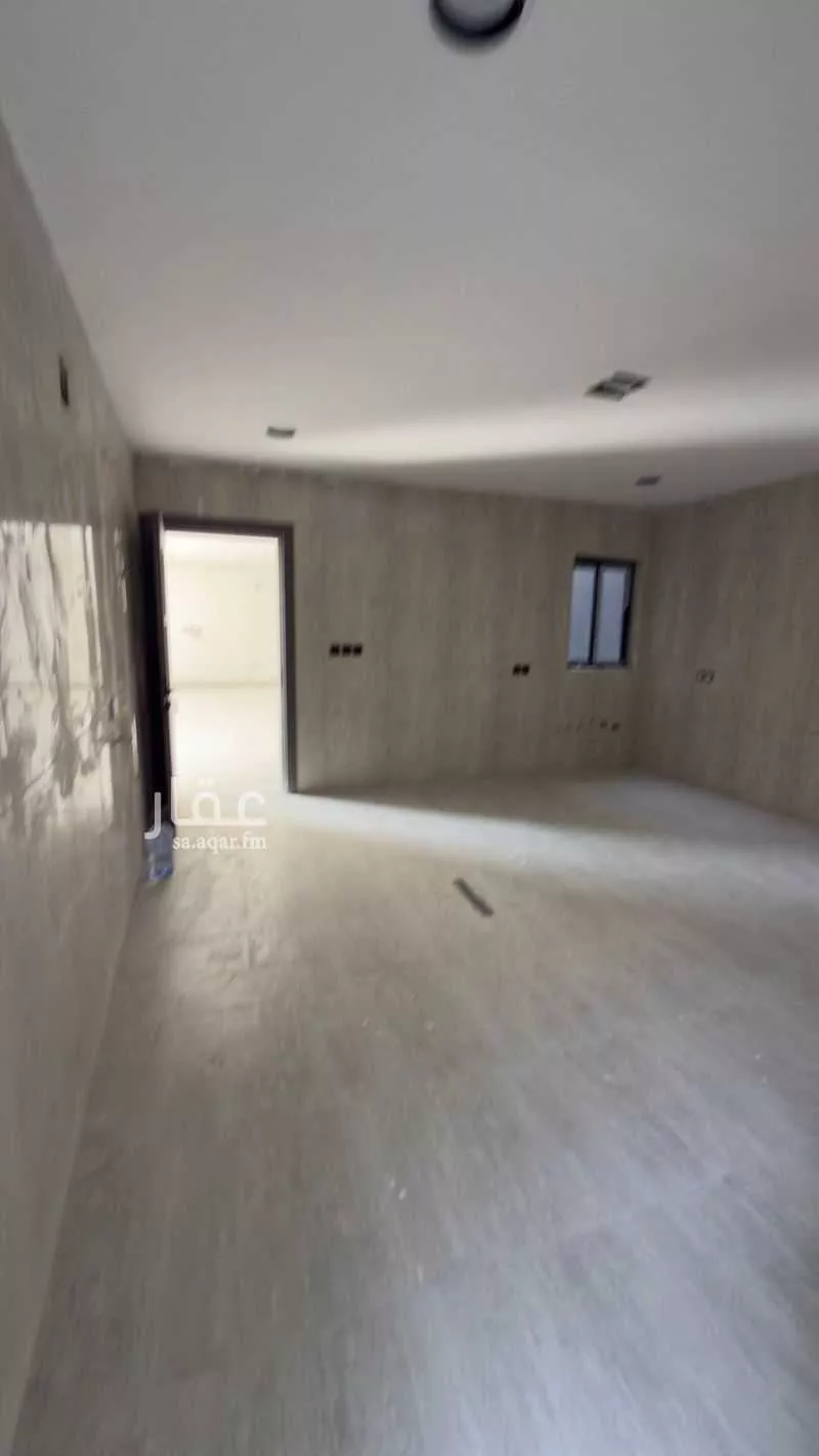 6 bedroom villa in Dahiat King Fahd 11