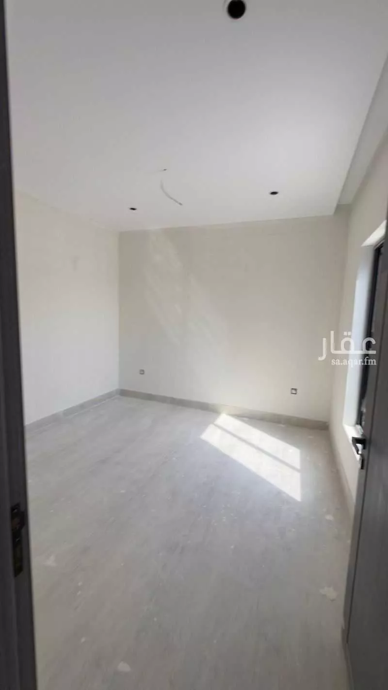 6 bedroom villa in Dahiat King Fahd 18