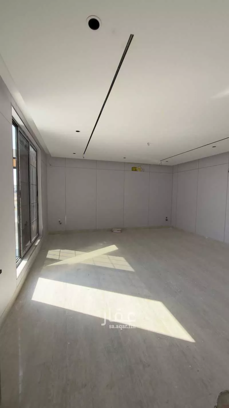 6 bedroom villa in Dahiat King Fahd 7