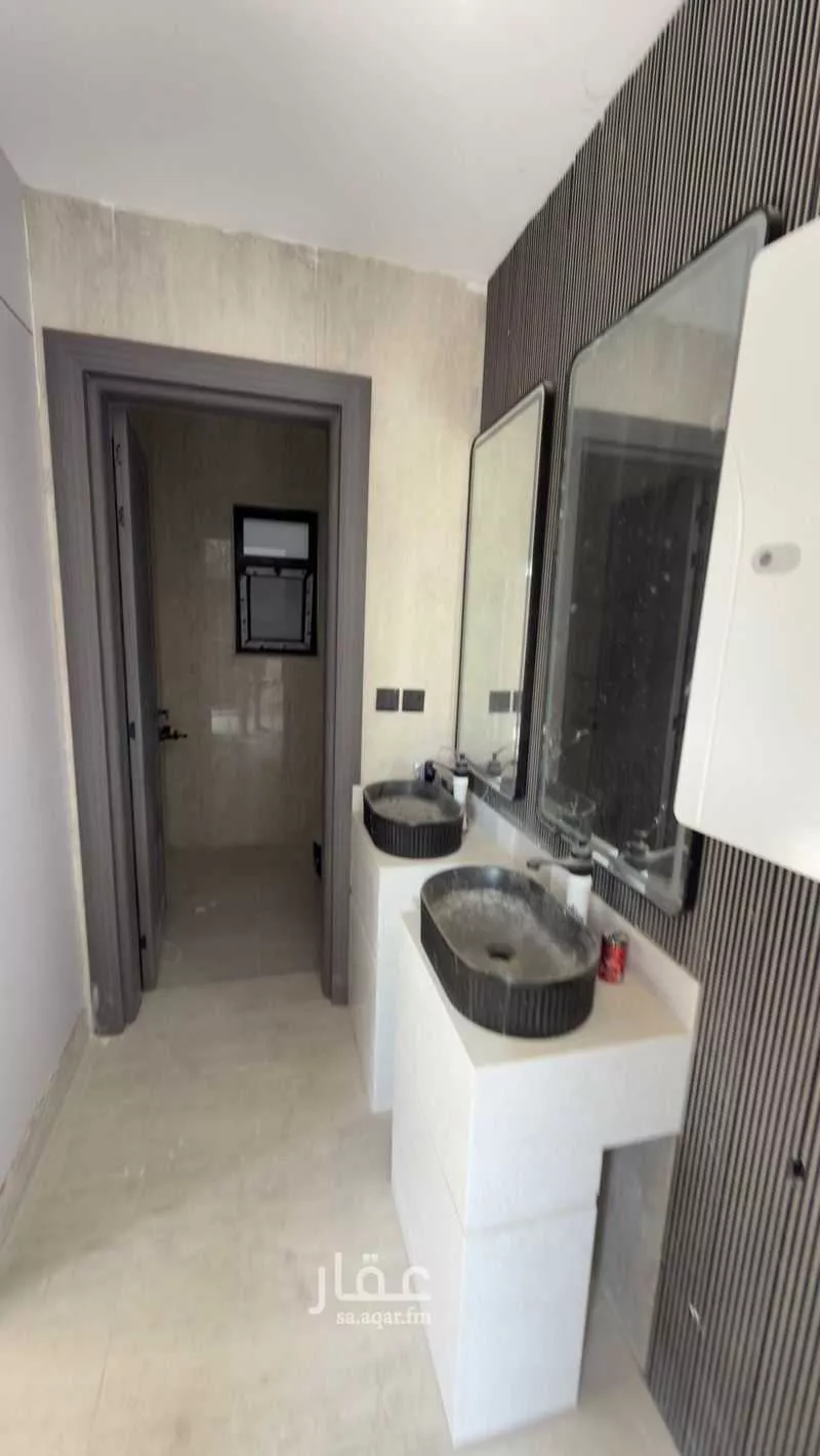 6 bedroom villa in Dahiat King Fahd 9