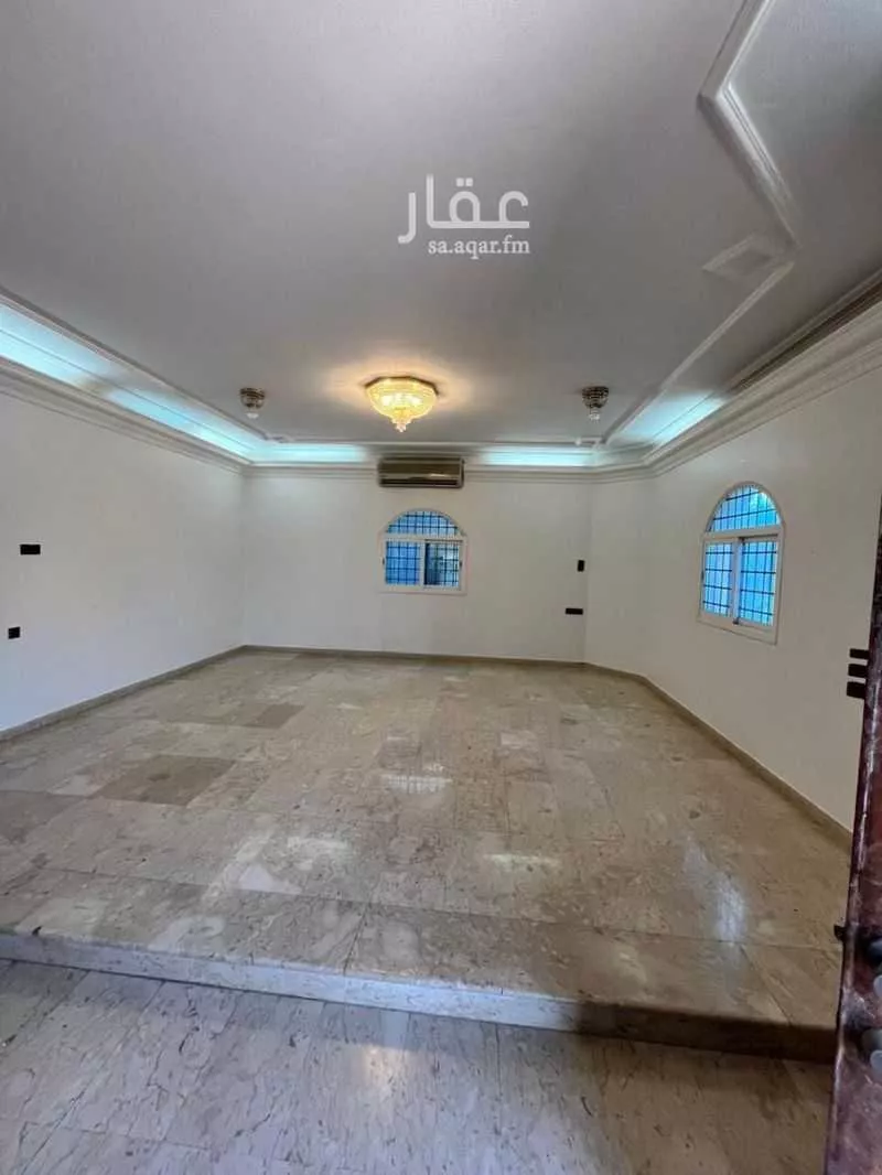 6 bedroom villa in Al Hamra 18