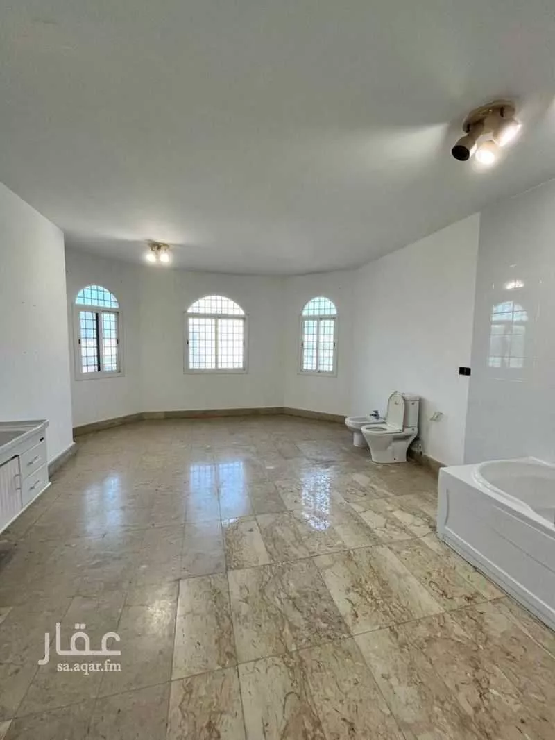 6 bedroom villa in Al Hamra 6
