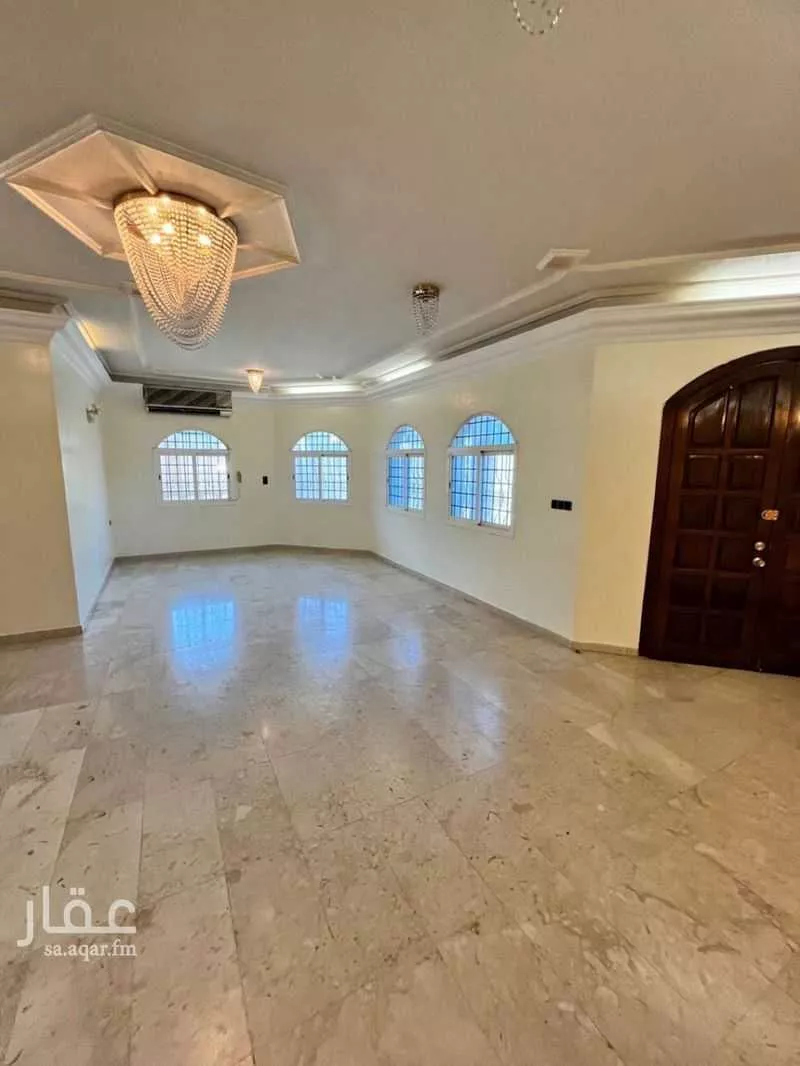 6 bedroom villa in Al Hamra 8