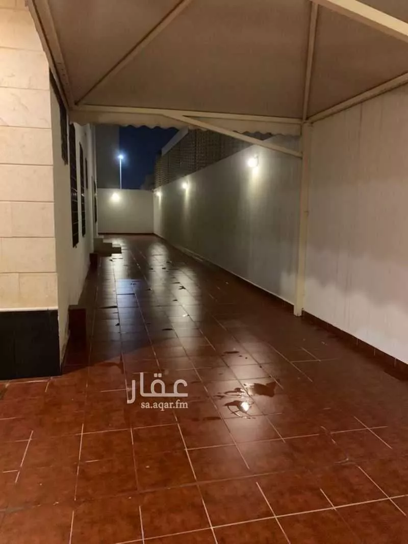 فيلا 8 غرف في الشاطئ الشرقي 2