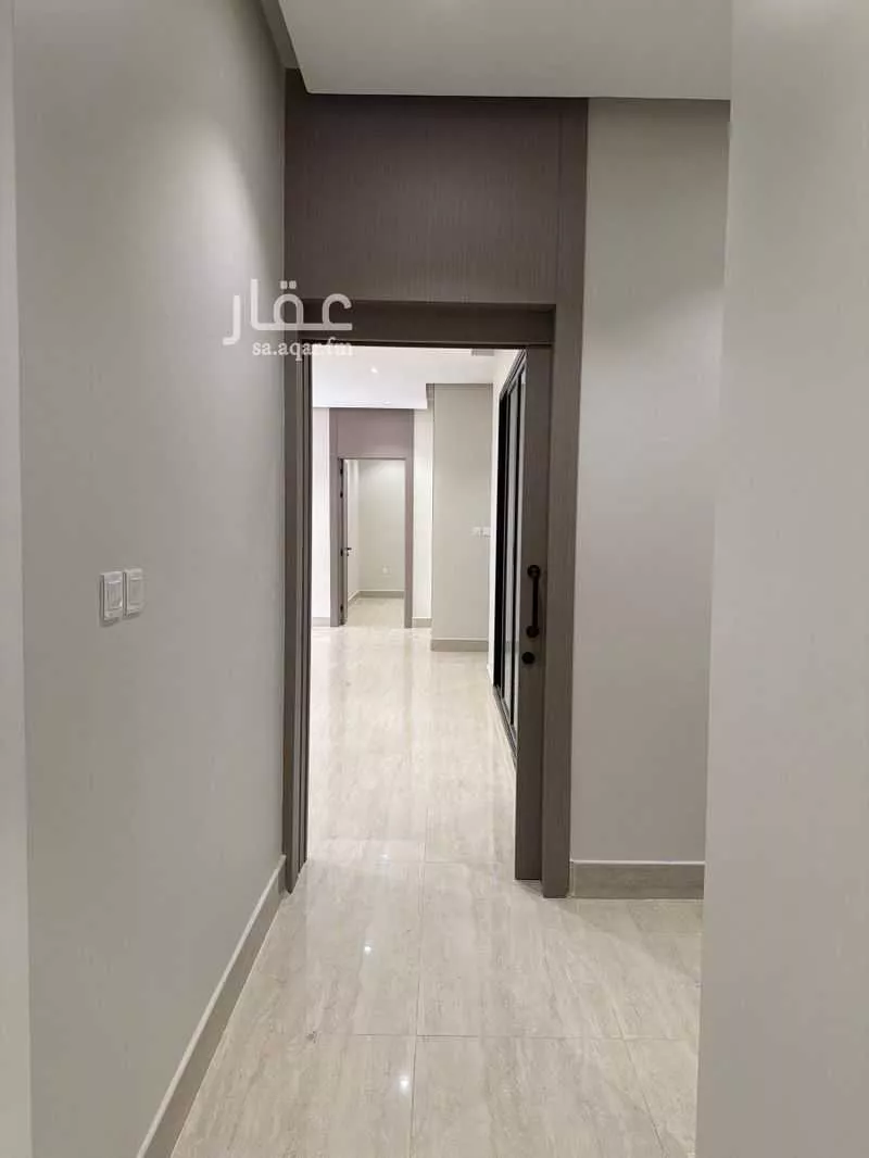 5 bedroom villa in Dahiat King Fahd 3