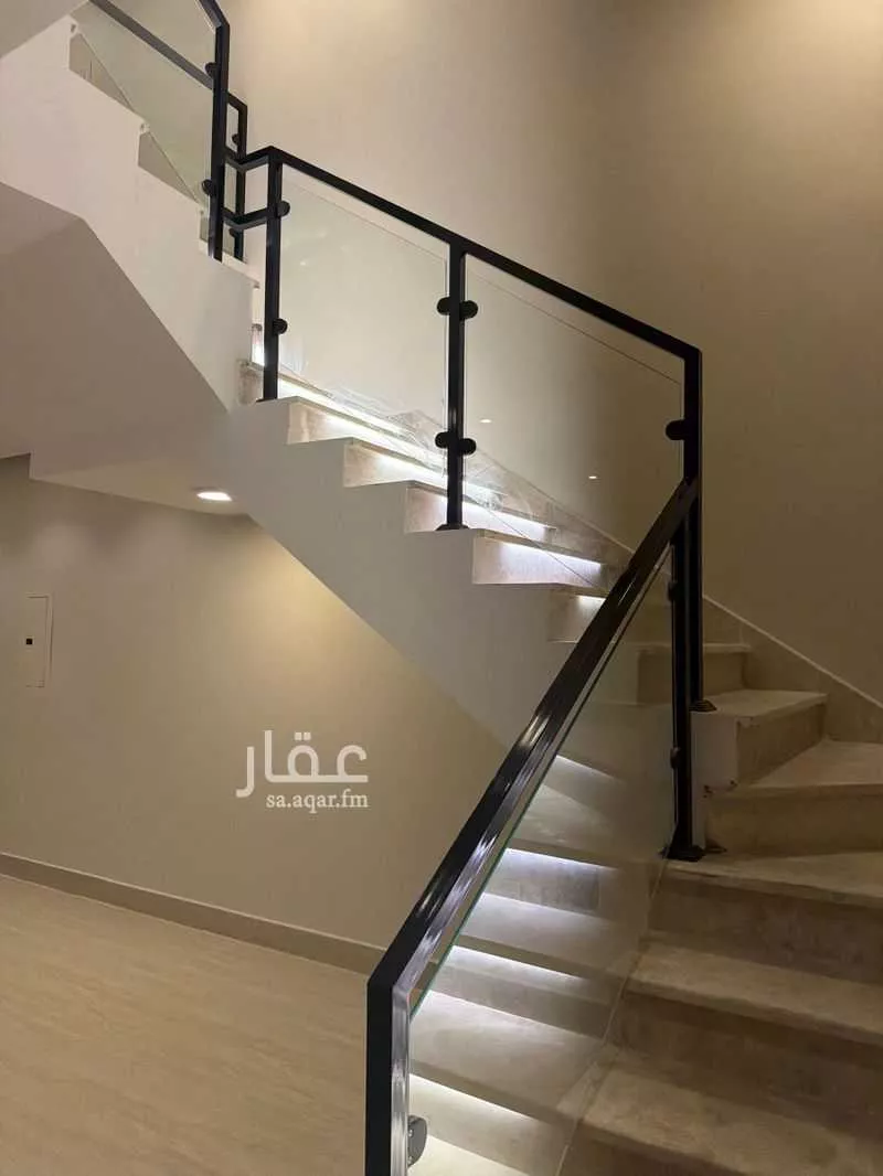 5 bedroom villa in Dahiat King Fahd 6
