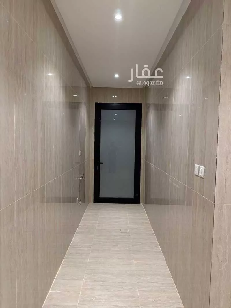 5 bedroom villa in Dahiat King Fahd 7