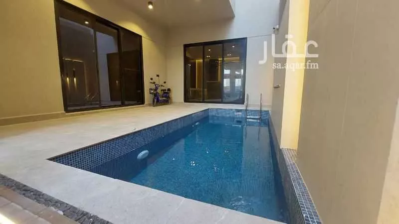 6 bedroom villa in Al Fanar 10