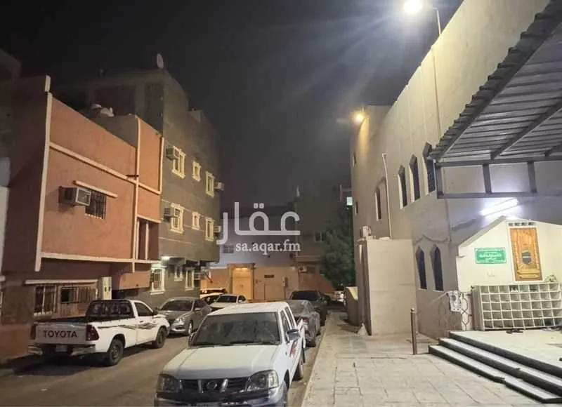 4 bedroom building in Al Amal, Riyadh 6