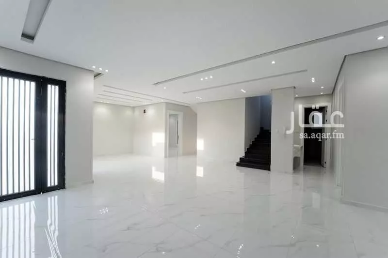 7 bedroom villa in Al Amal 3