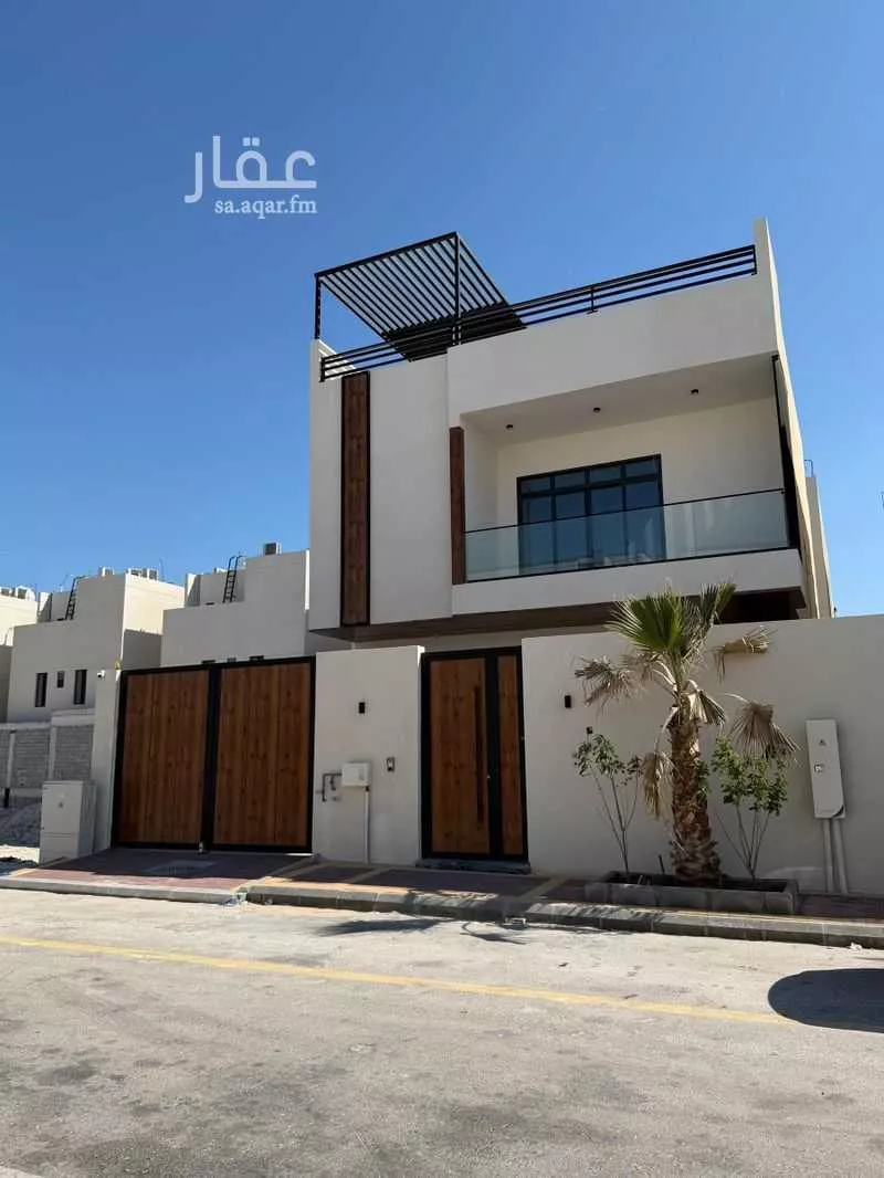 فيلا 5 غرف في السيف 6