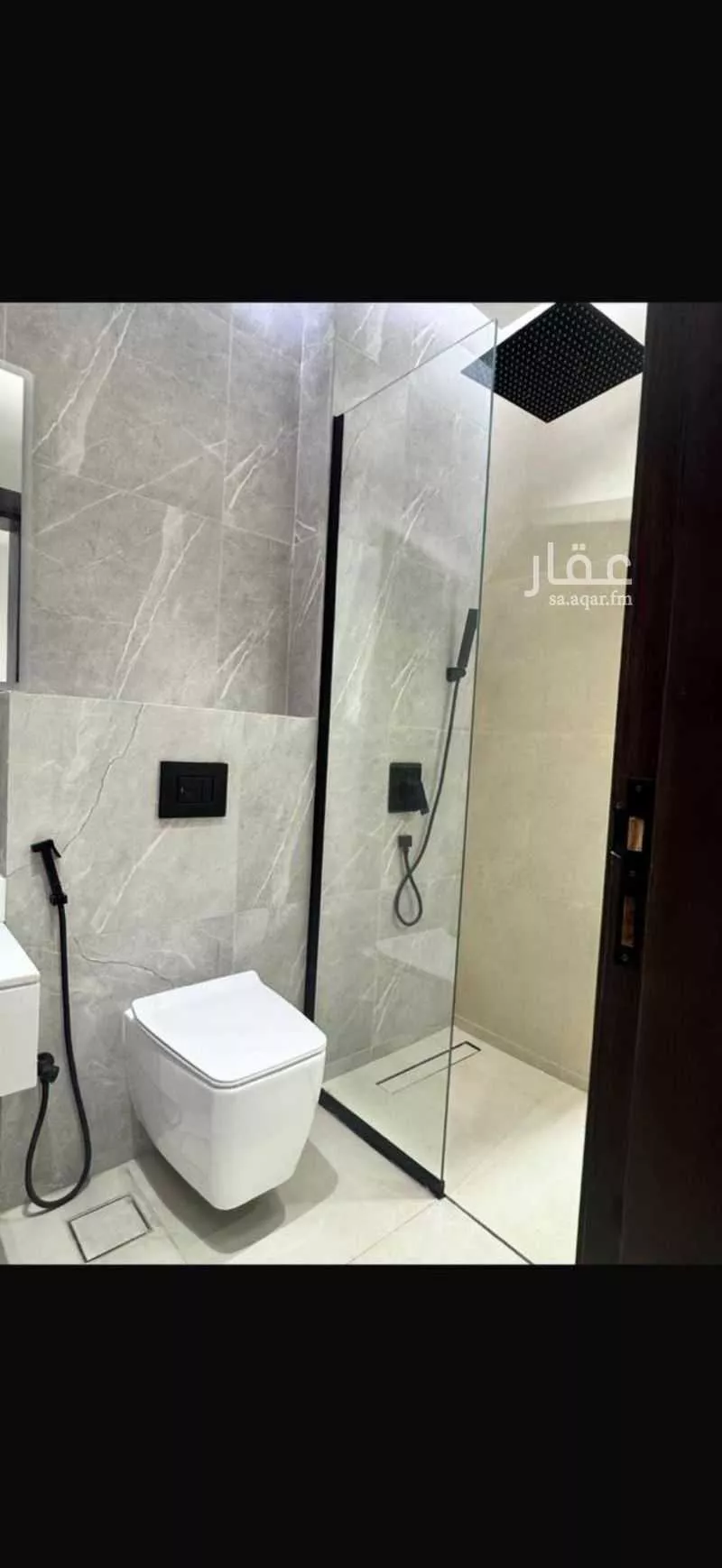 فيلا 4 غرف في السيف 5
